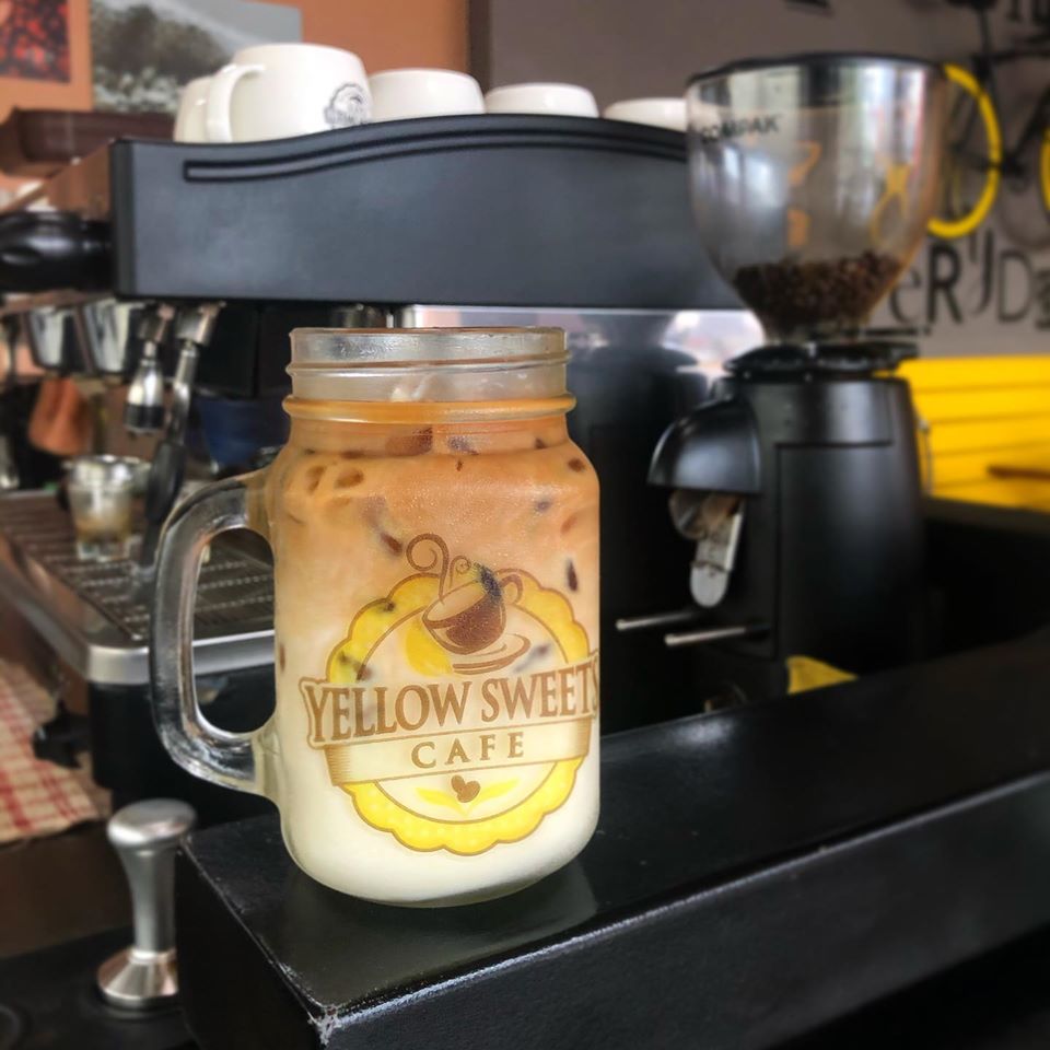 Coffee Shop San Pedro - Yellow Sweets Cafe