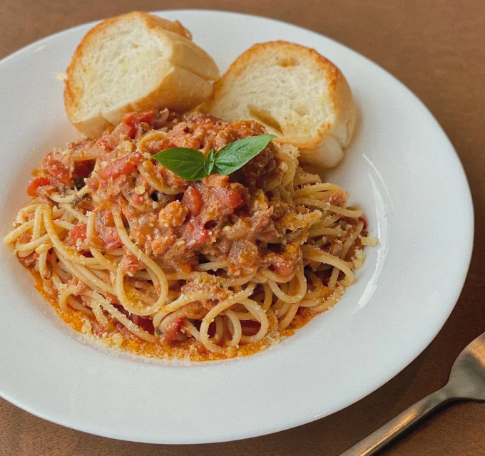 Daily Grind Coffee Pastas and Salads